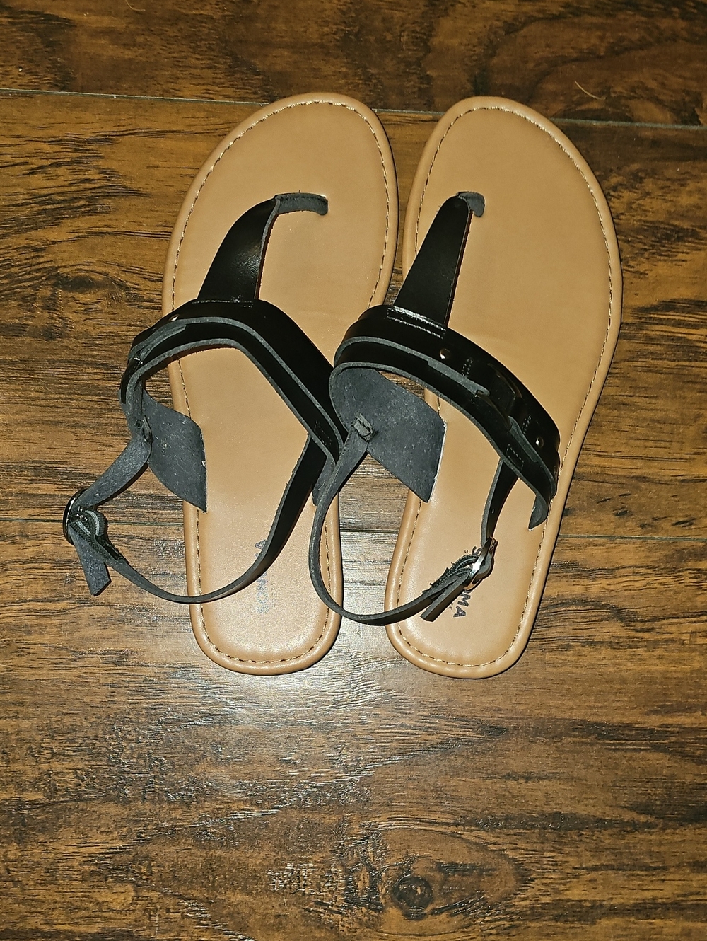 Black Strap Women's Thong Sandals - Classic Casual Style